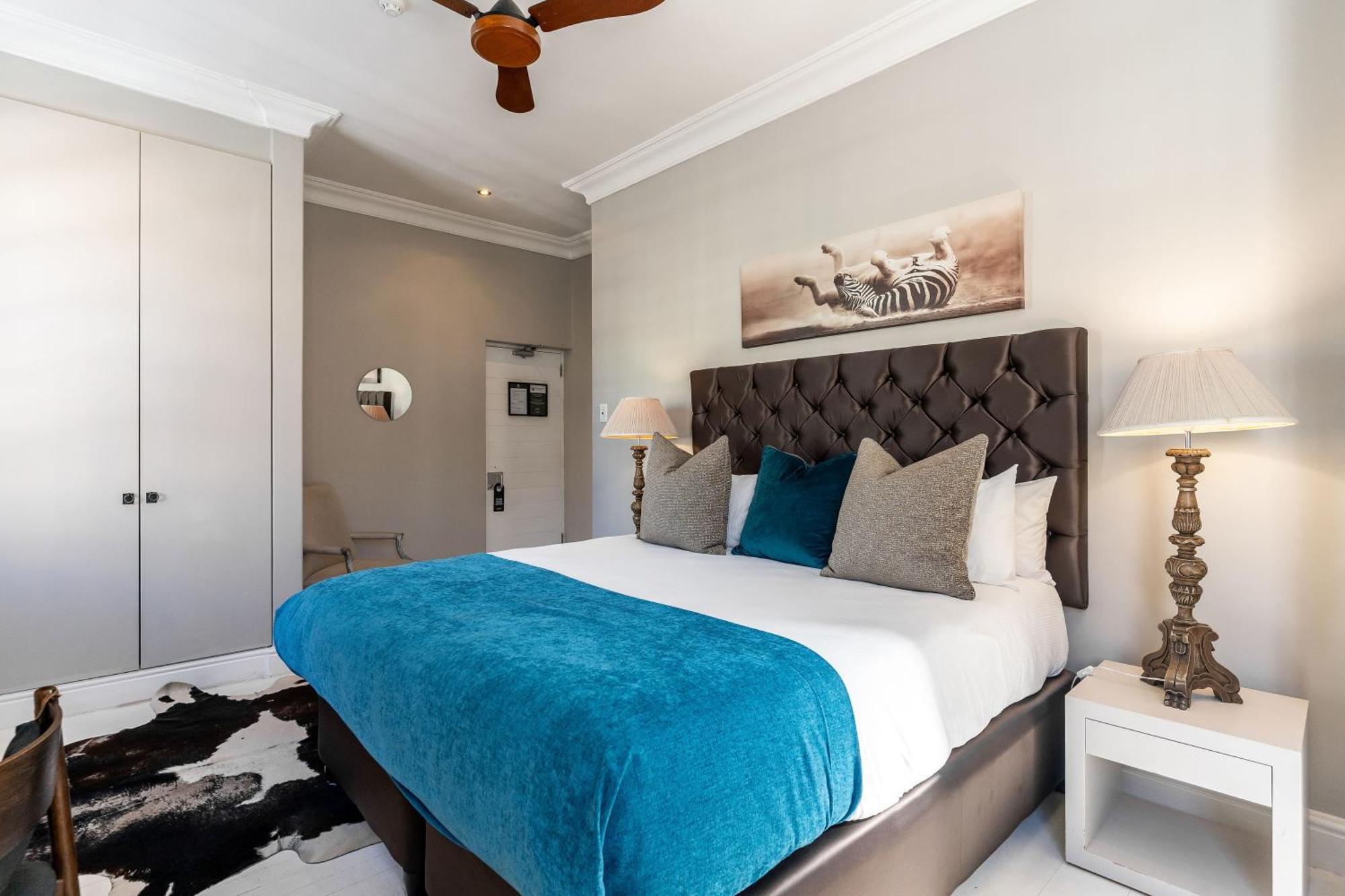 Long Street Boutique 3*
